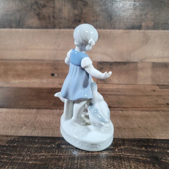 Gerold Porzellan Girl Feeding Geese #5245 Porcelain Figurine Bavaria W. Germany - Picture 5 of 11